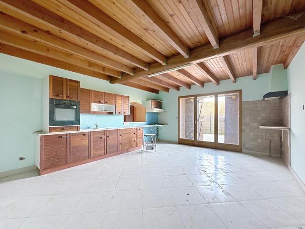 MAISON T4 149 M² À RÉNOVER – JARDIN – TERRASSE – 2 PARKINGS – SAINT-JORY (31790)