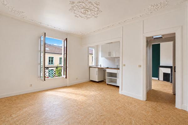 Appartement
         2 pièces
        - 34 m² Exclusivité 235 000 € *