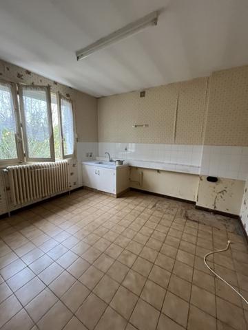 Maison à vendre |                                       Châteaumeillant |                                        4 pièces  |  120 m²