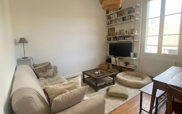 Appartement à louer    3 pièces • 54 m2 Oullins