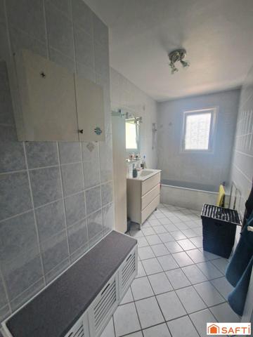 Maison individuelle plain-pied élevée sur sous-sol au calme absolu sans vis-à-vis !