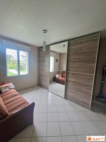 Maison individuelle plain-pied élevée sur sous-sol au calme absolu sans vis-à-vis !