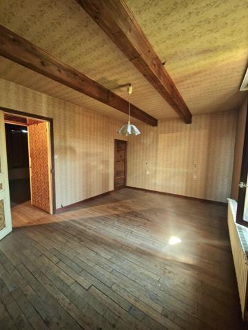 Maison située au calme avec jardin et garage !