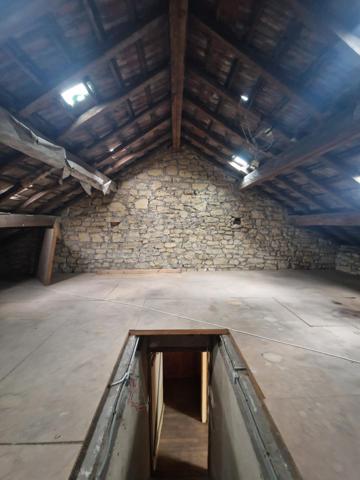 Maison située au calme avec jardin et garage !