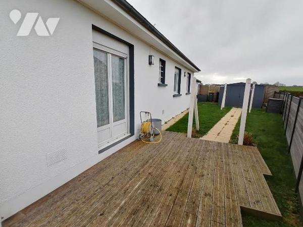 NOUVEAUTE TRENTE CINQ NOTAIRES !! RARE A LA VENTE !!! En sortie de Bourg, maison de PLAIN-PIED,...