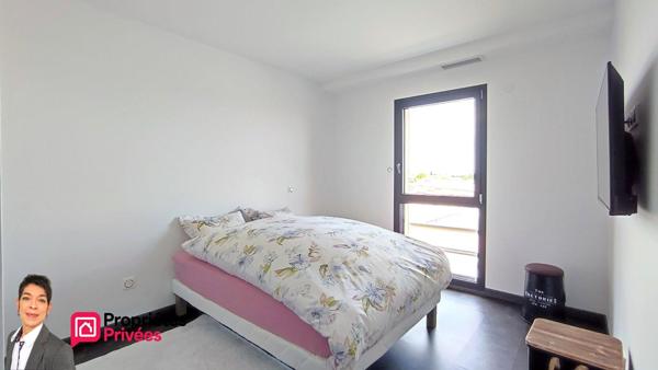 MABLY (42300)  Villa contemporaine haut de gamme, piscine, dépendance