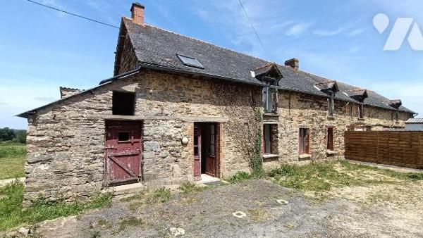 GOVEN -  En direction de PONT REAN , Longère indépendante à rénover comprenant une partie habit...