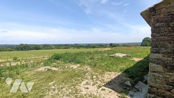 GOVEN -  En direction de PONT REAN , Longère indépendante à rénover comprenant une partie habit...
