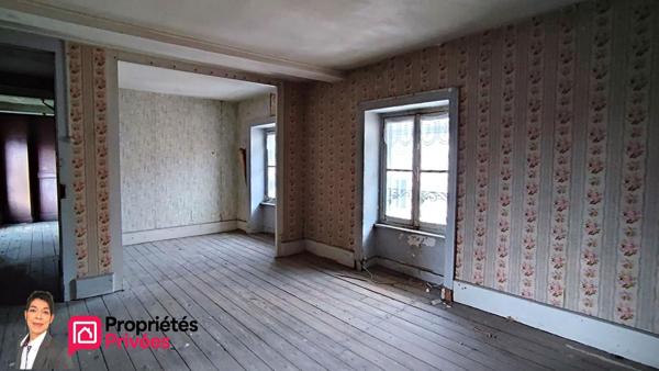 THIZY-LES-BOURGS (69240) Immeuble à réhabiliter 250 m²
