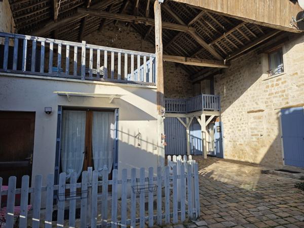 Milly-la-Forêt (91490) Ensemble immobilier de caractère – 3 logements indépendants