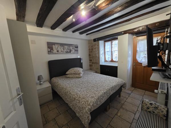 Milly-la-Forêt (91490) Ensemble immobilier de caractère – 3 logements indépendants