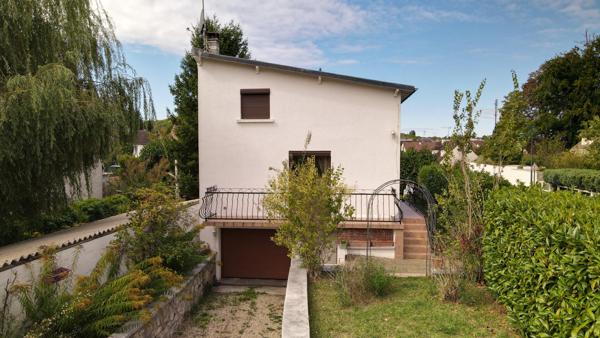 Maison 122 m2 avec sous-sol total sur terrain 477 m2