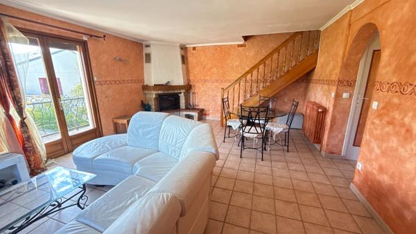 Maison 122 m2 avec sous-sol total sur terrain 477 m2