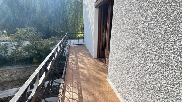 Maison 122 m2 avec sous-sol total sur terrain 477 m2