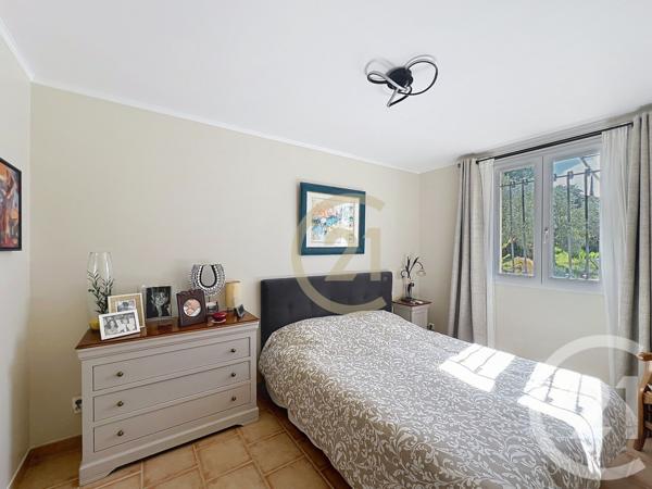 Maison à vendre  5 pièces - 104,20 m2 UZES - 30