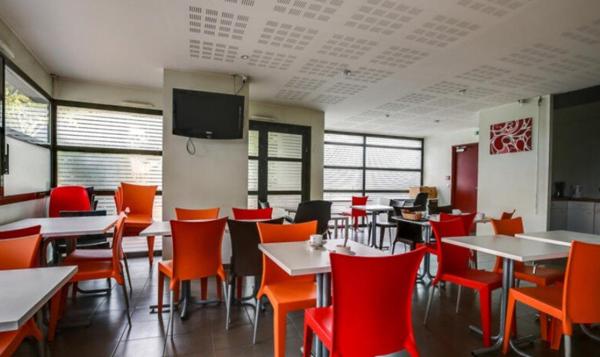 INVESTISSEMENT LOCATIF – PARIS 18EME ARRONDISSEMENT -  Résidence Studea Jean Cocteau - 5,75%  de rentabilité.