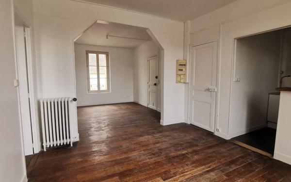 Appartement à louer    4 pièces •  Melun