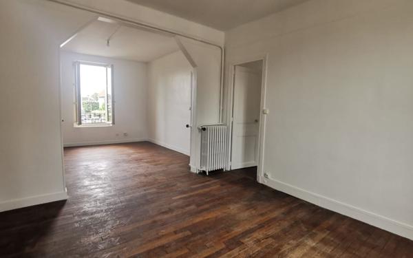 Appartement à louer    4 pièces •  Melun