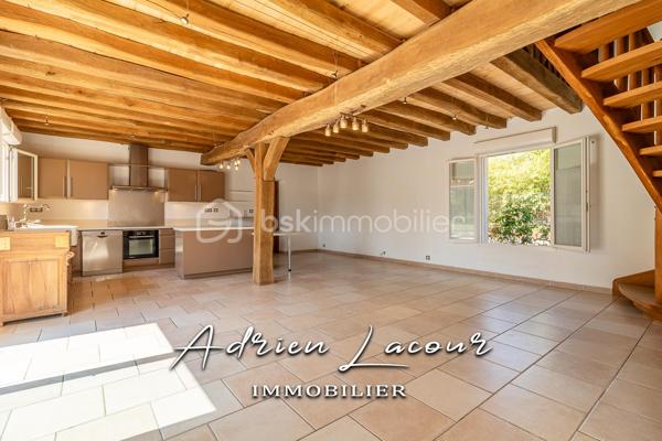 LANGON (41320) - TRÈS BELLE MAISON SOLOGNOTE, idéalement située au calme d’un charmant village proche de Romorantin-Lanthenay, venez profiter du calme et du charme d’une grande maison familiale composé au rez-de-chaussée d’un grand salon/séjour de plus de 40 m², d’une cuisine aménagée ouverte sur une salle à manger de près de 50 m², d’une suite parentale avec mezzanine, d’une salle de bain avec douche, d’un wc indépendant et d’une chaufferie. A l’étage, un grand palier dessert 3 chambres, une salle d’eau, un wc indépendant et un placard. A l’extérieur, un grand hangar de 80 m², une piscine de 6m x 3m, un carport et un puits, l’ensemble sur un terrain paysagé et arboré de plus de 2700 m².
Chauffage par géothermie, tout à l’égout, puits…
A découvrir rapidement!

Pour visiter et vous accompagner dans votre projet n'hésitez pas à me contacter, ADRIEN LACOUR.
- ESTIMATION GRATUITE DE VOTRE BIEN -