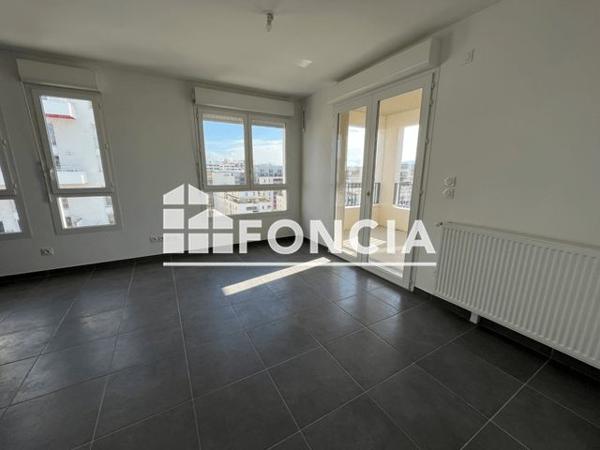 Location Appartement 3 pièces 57.58 m² - RUE PEYSSONNEL Marseille 13003