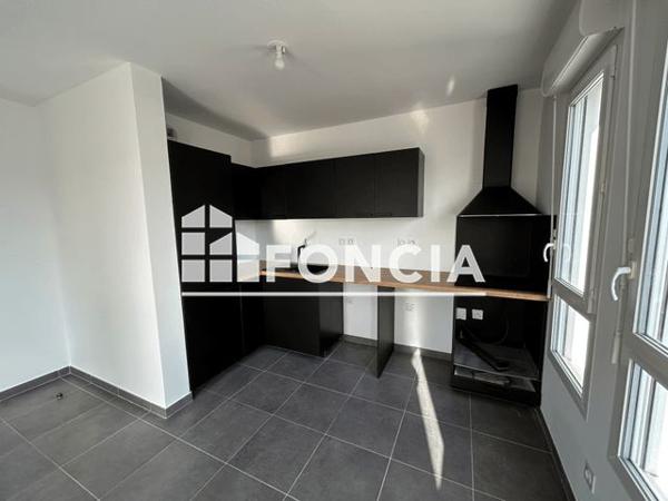 Location Appartement 3 pièces 57.58 m² - RUE PEYSSONNEL Marseille 13003