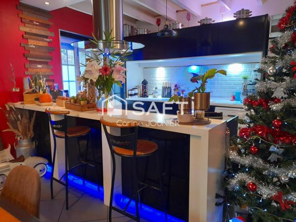 Opportunité! Belle maison habitable à finir de rénover