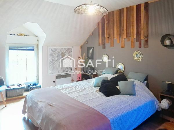 Opportunité! Belle maison habitable à finir de rénover