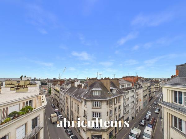 Splendide appartement familial d'environ 200m² dans un immeuble ancien en vente à Nantes (44000)