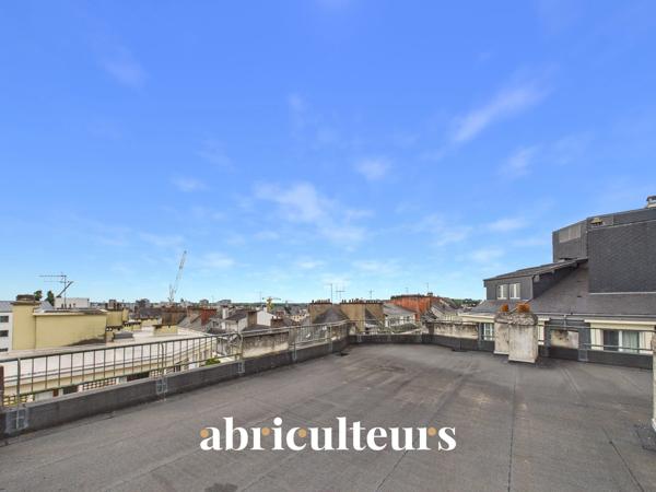 Splendide appartement familial d'environ 200m² dans un immeuble ancien en vente à Nantes (44000)