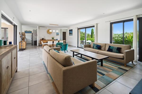 Maison à vendre  5 pièces - 185 m2 COGOLIN - 83