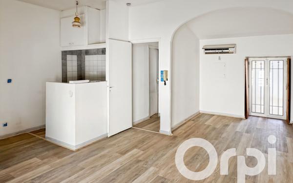 Appartement à vendre    1 pièce •  Beaucaire