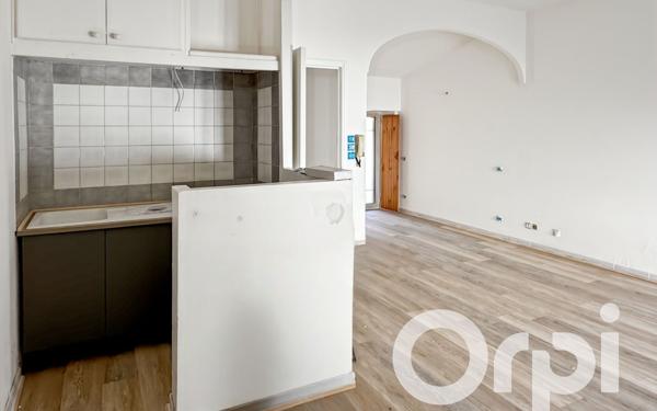 Appartement à vendre    1 pièce •  Beaucaire
