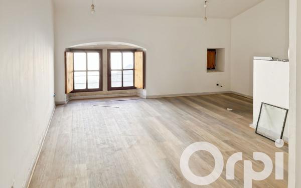 Appartement à vendre    1 pièce •  Beaucaire
