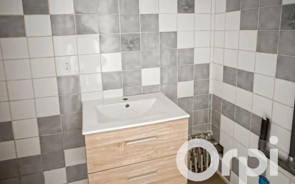 Appartement à vendre    1 pièce •  Beaucaire