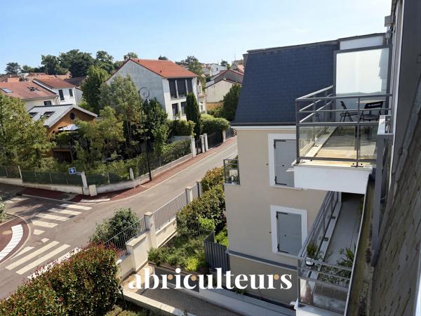 Agréable appartement T3 avec Balcon 56m² Garches