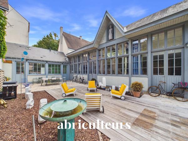 Maison de 250 m² au calme absolu avec terrasse d'exception et studio indépendant Coeur de ville proche cathédrale