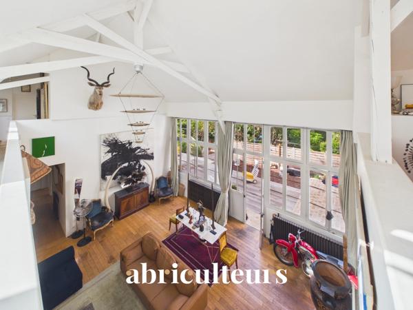 Maison de 250 m² au calme absolu avec terrasse d'exception et studio indépendant Coeur de ville proche cathédrale