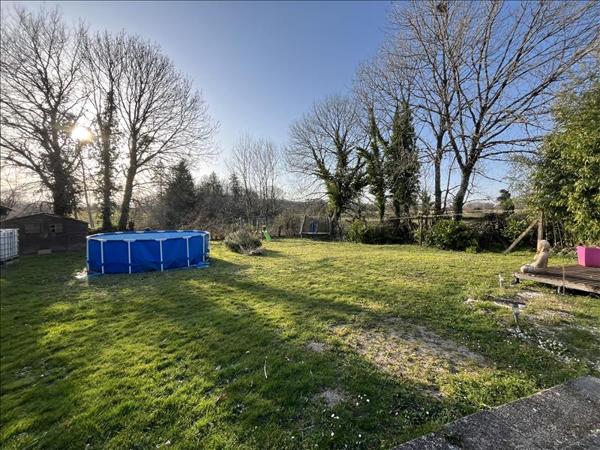 Maison à vendre |  Montrol-Sénard |  5 pièces | 124 m²