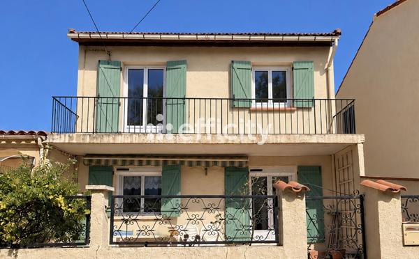 Maison
         3 pièces
        - 85 m² Exclusivité 259 000 € *