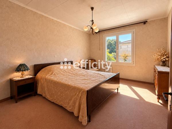 Maison
         3 pièces
        - 85 m² Exclusivité 259 000 € *