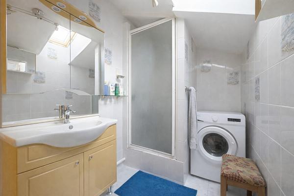 À vendre - Maison mitoyenne 2 côtés, 4 pièces située à Sully-sur-Loire (45600)