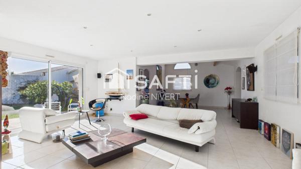 Maison plain-pied 173M2, 4 chambres,bureau, garage 26M2, jardin