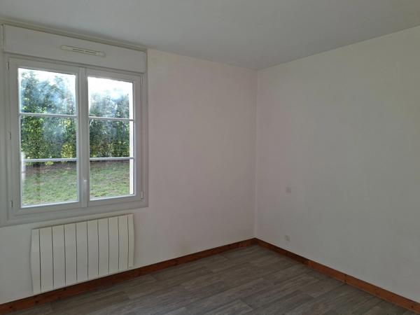 Maison à vendre 4 pièces AMBRIERES LES VALLEES (53)