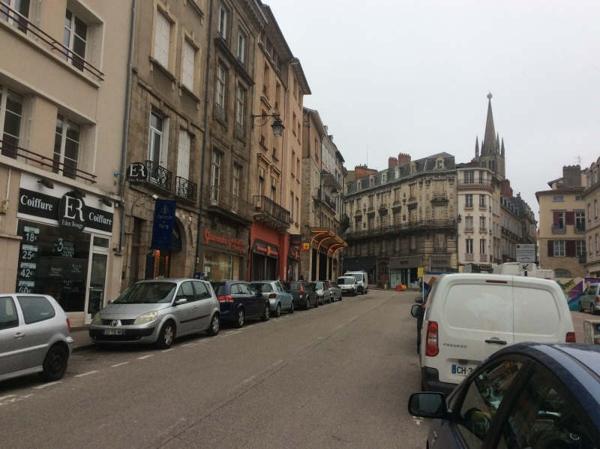 Fonds De Commerce - 497 m²