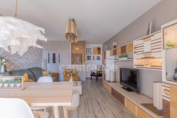 BEL APPARTEMENT 4 pièces magnifiquement décoré avec terrasse / sans travaux