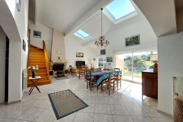 Maison Saint-Sulpice-de-Royan achat maison 4 chambres 190 m²