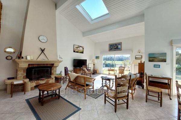 Maison Saint-Sulpice-de-Royan achat maison 4 chambres 190 m²