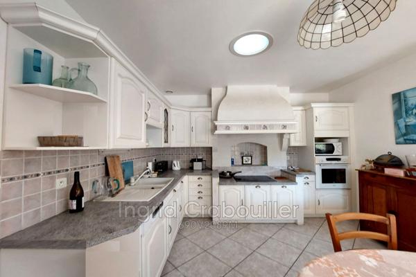 Maison Saint-Sulpice-de-Royan achat maison 4 chambres 190 m²