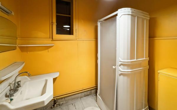 Appartement à vendre    8 pièces • 224,03 m2 Lyon 6