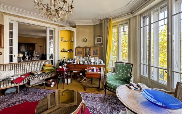 Appartement à vendre    8 pièces • 224,03 m2 Lyon 6